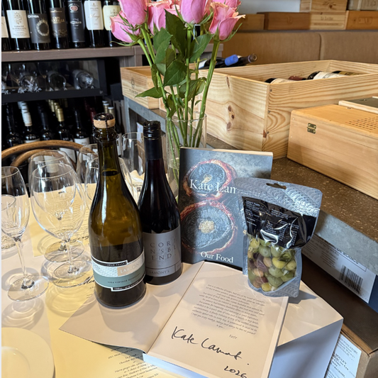 The Lamont's Table Hamper